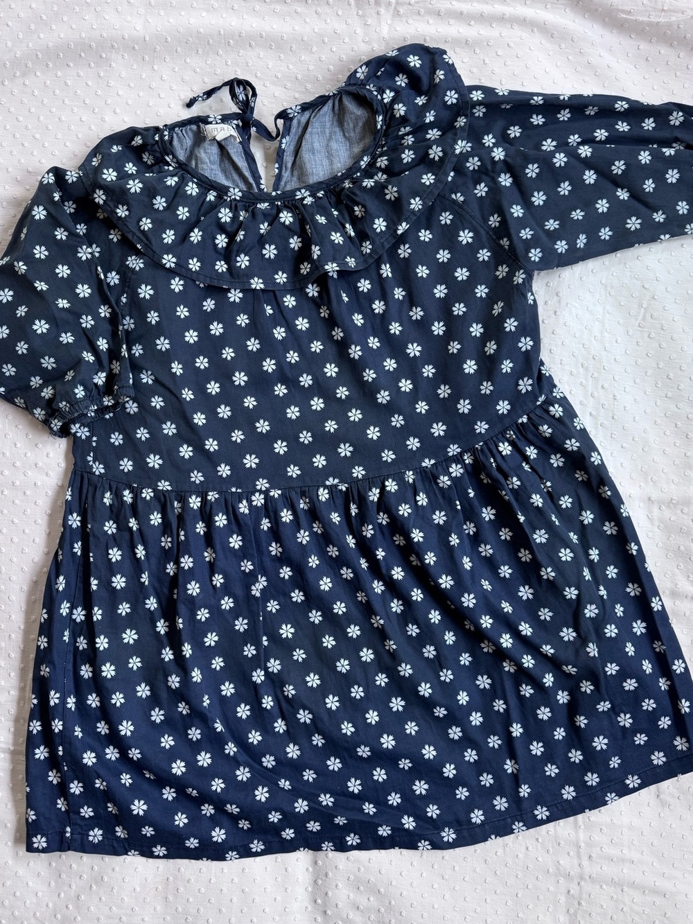 Kids cotton dress with ruffle neck